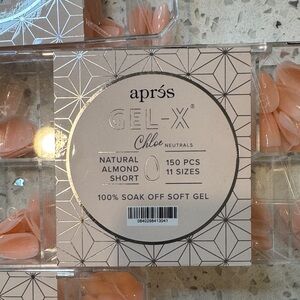 Aprés Gel-X Natural Almond Short Press-On Nails - Peach